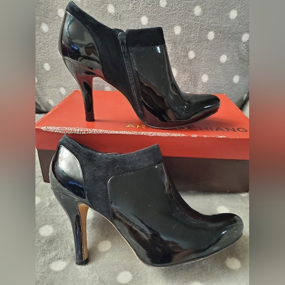 Patten Leather/suede Black, Size 8.5 high heel ankle boot - Picture 6 of 11